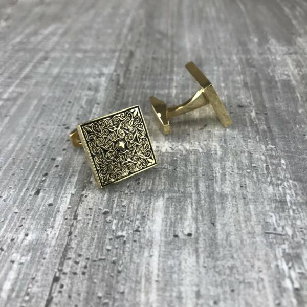 Boutons de manchette or Oriental carré
