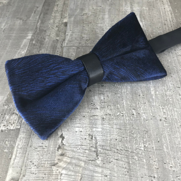 Nœud papillon bleu marine