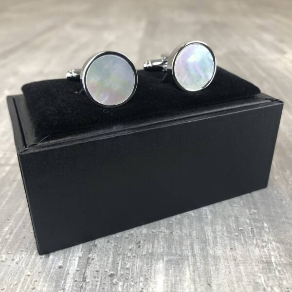 Boutons de manchette ronds nacres