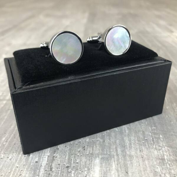 Boutons de manchette ronds nacres