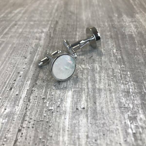 Boutons de manchette ronds argents et nacres