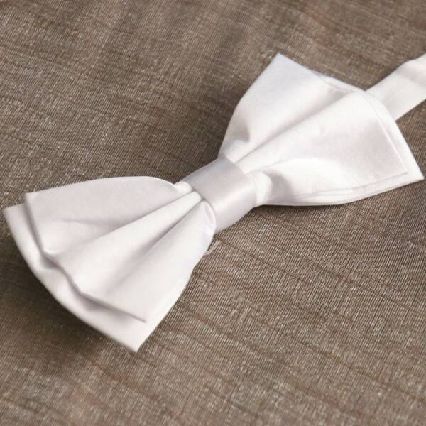 Nœud papillon blanc