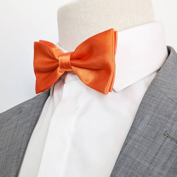 Nœud papillon orange pastel satin