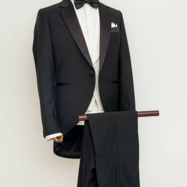 Costume redingote noir satinés