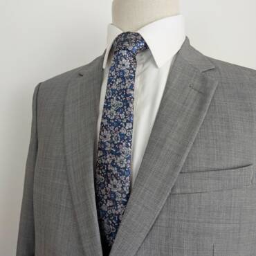 La Cravate pour homme & femme : Un Accessoire à Travers les Âges  