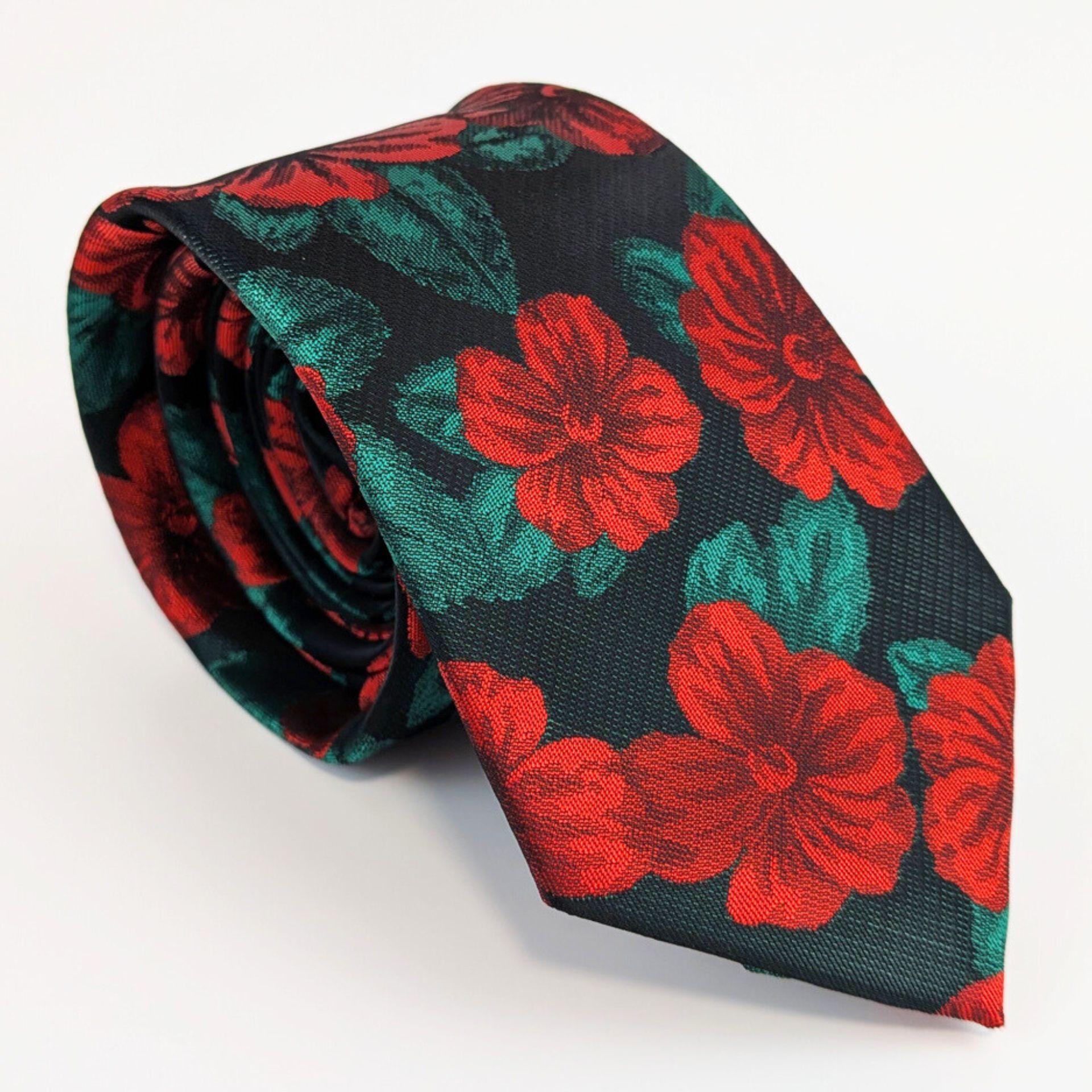 Cravate à motif fleuri rouge